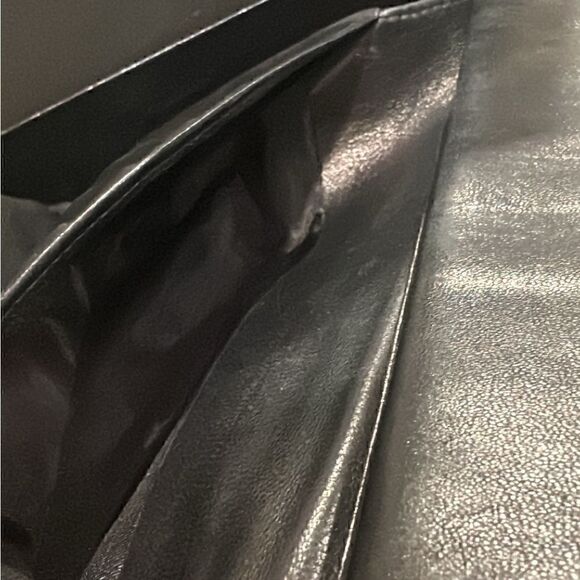 💯% Authentic CHANEL CC Black Caviar Wallet✨ - Picture 8 of 15